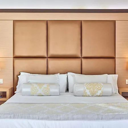 Zafiro Tropic Hotel apartamentowy 4*