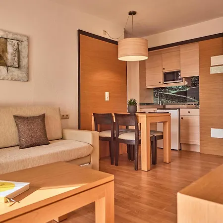 Zafiro Tropic Hotel apartamentowy 4*