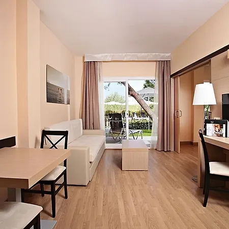 Zafiro Tropic Hotel apartamentowy 4*