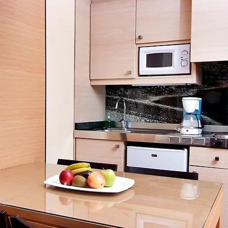 Aparthotel Zafiro Tropic 4*
